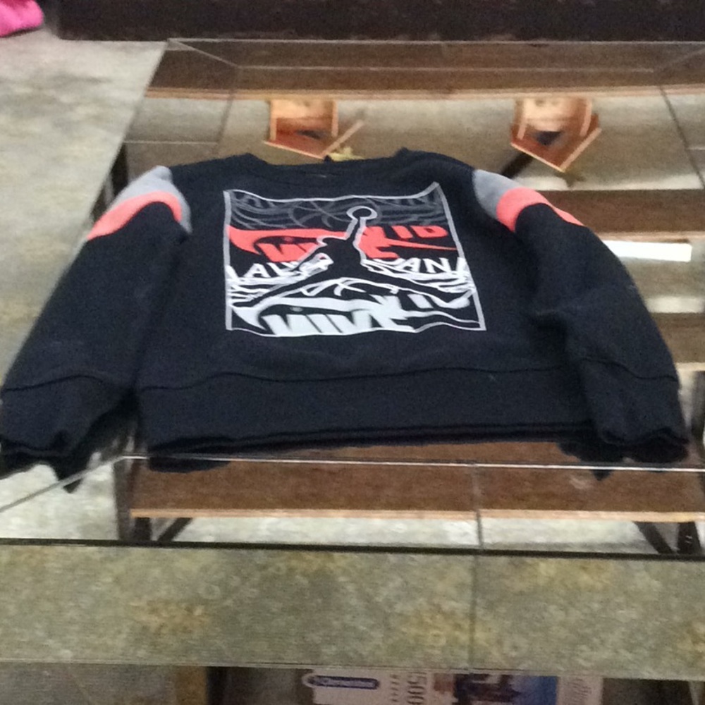 Nike sweatshirt